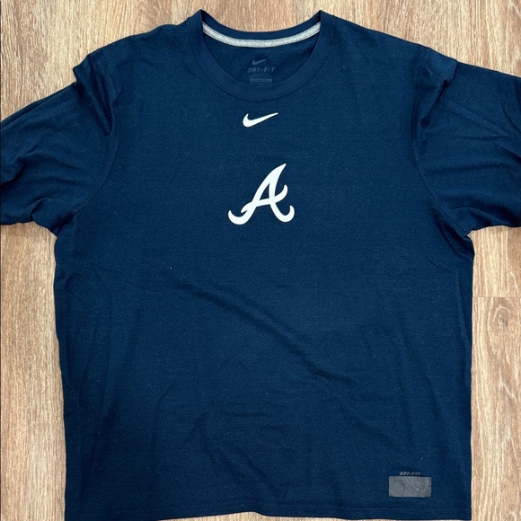 Nike Men's Atlanta Braves DriFit Tshirt - Picture 1 of 1